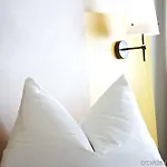 Intercityhotel 3*