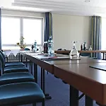 Intercityhotel 3*