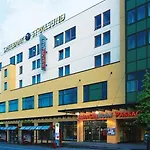 Ξενοδοχείο Intercityhotel 3*