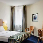 Intercityhotel 3*