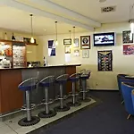 Intercityhotel 3* Στράλσουντ