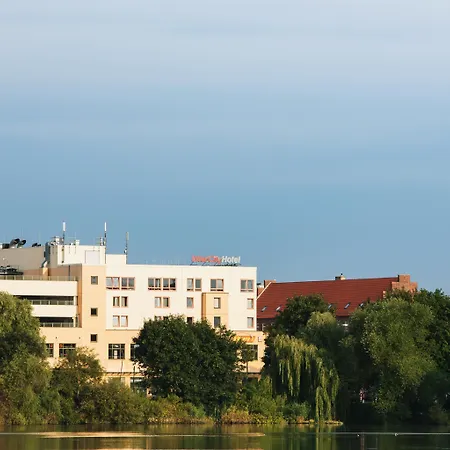 فندق Intercityhotel 3*