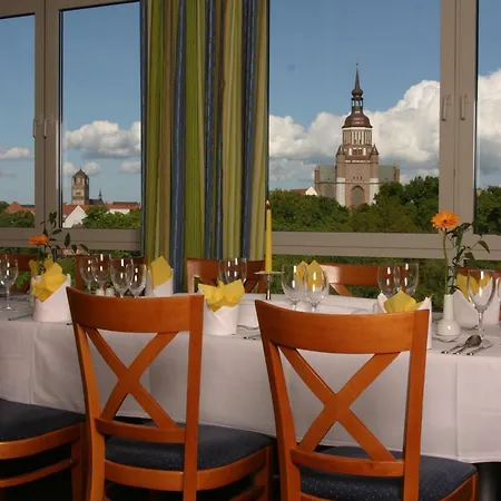 Intercityhotel Hotel 3*