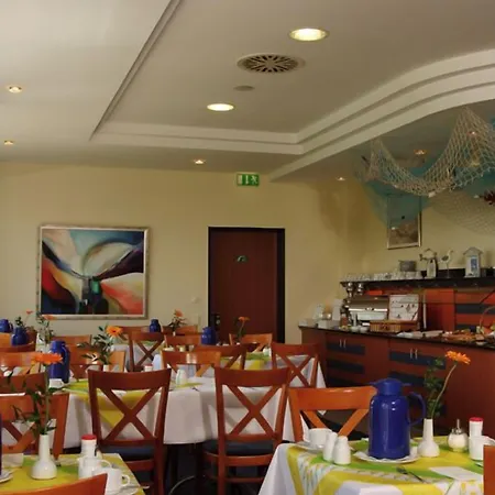 Intercityhotel Hotel