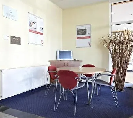 Intercityhotel Otel