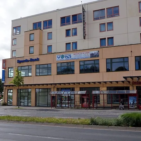 Intercityhotel فندق 3*