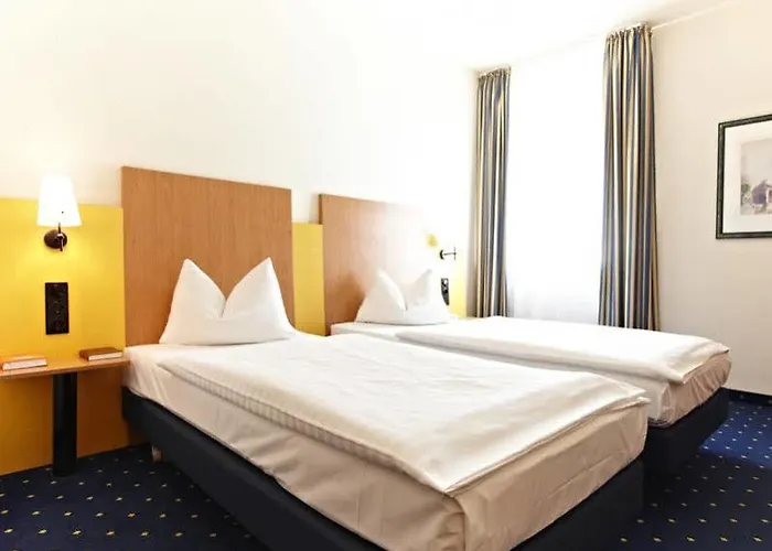 Hotel Intercityhotel 3*